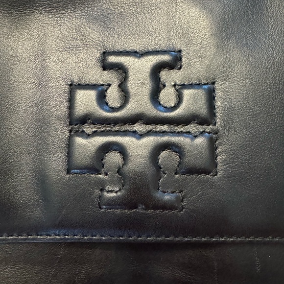 Tory Burch black leather purse - Picture 4 of 5